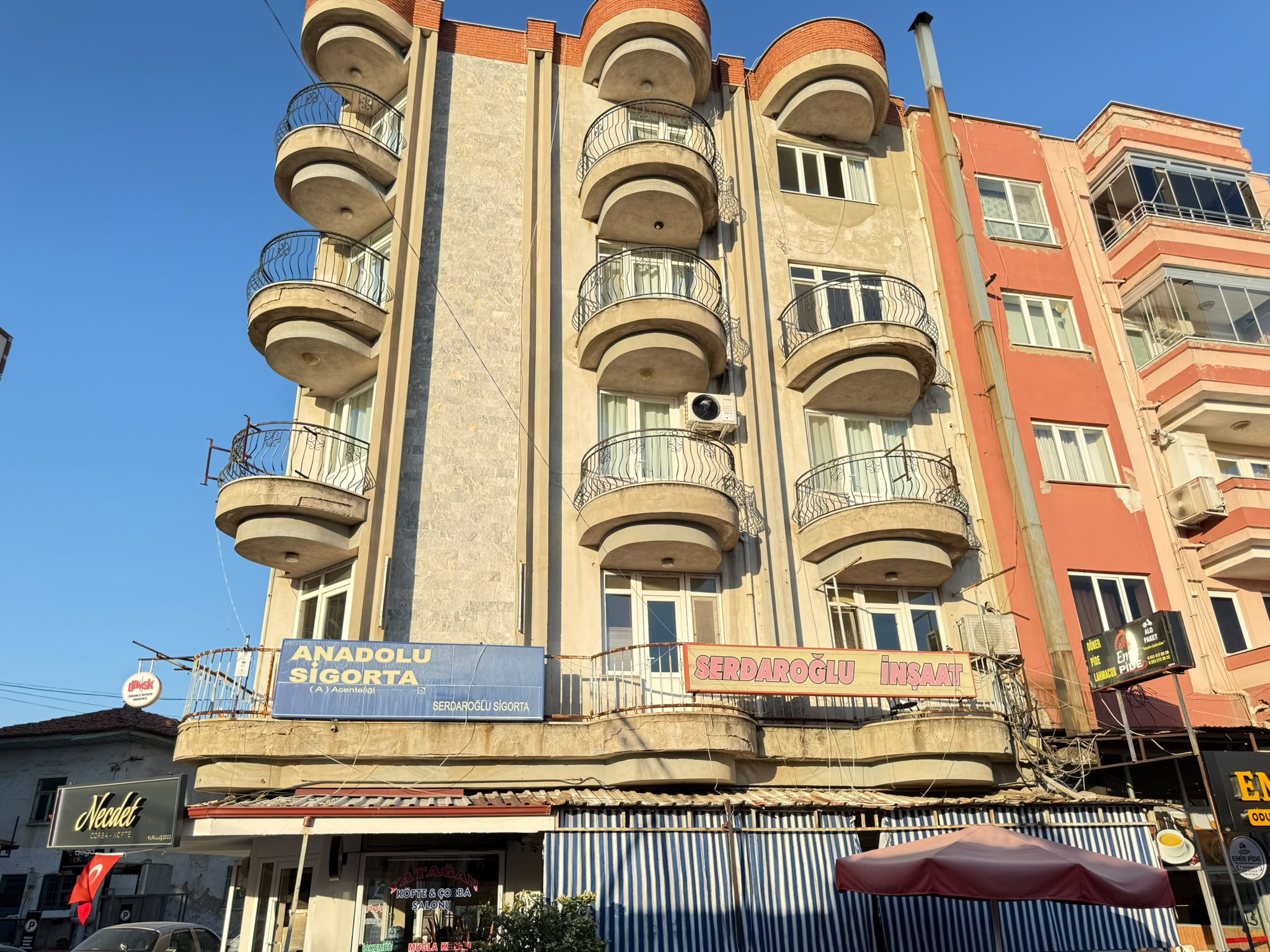 Muğla Yatağan Cumhuriyet Caddesi Çarşı Merkezinde Satılık Daire